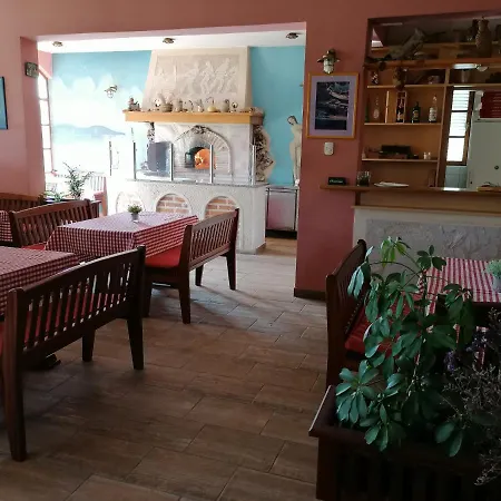***rooms Maslina
